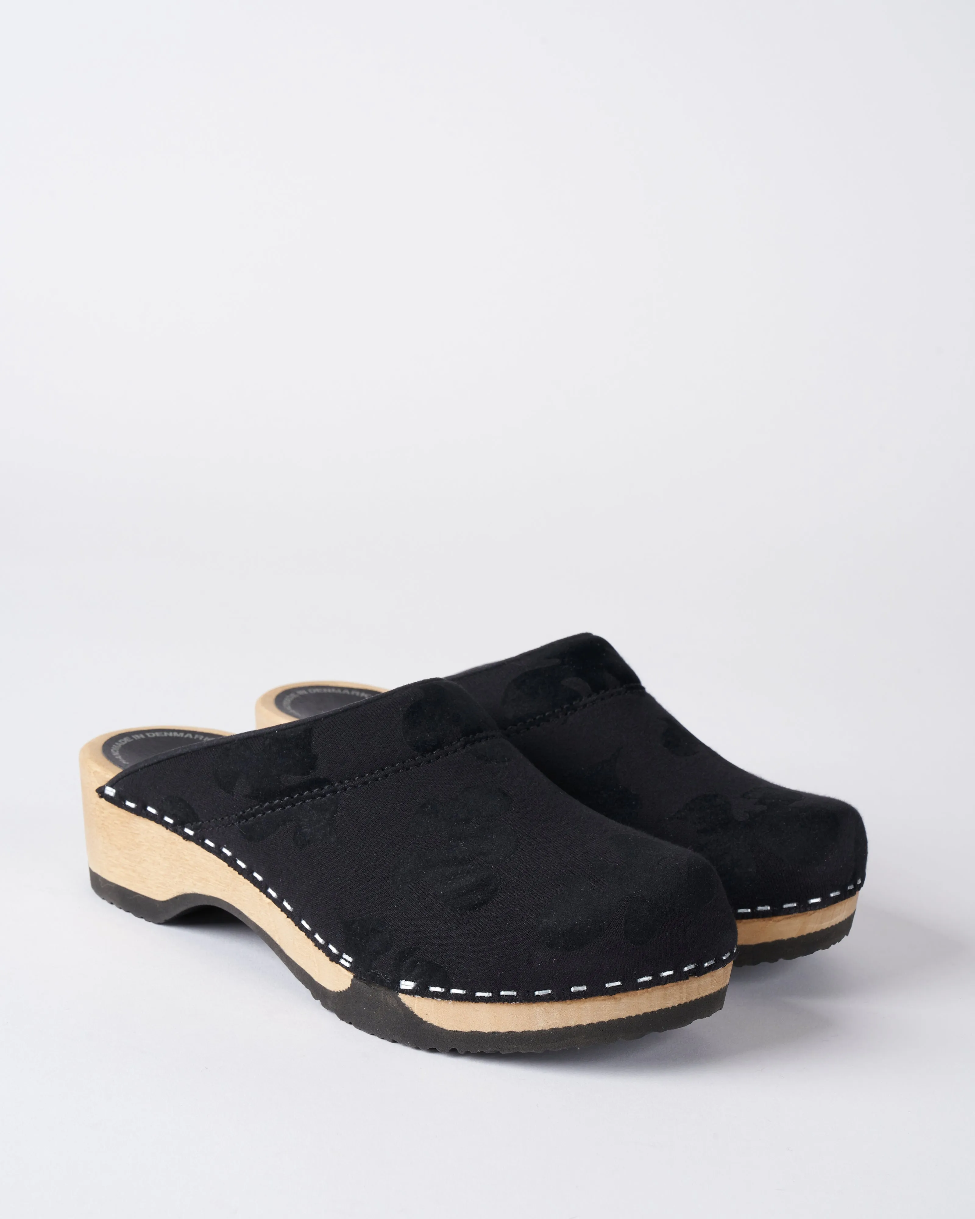 1020 camo flock clog - black fleece