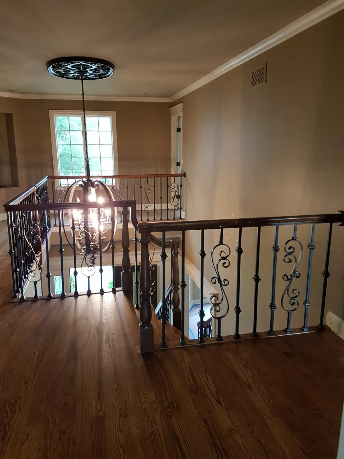 2881 Series MEGA-601 Skinny Scroll Mega Iron Baluster