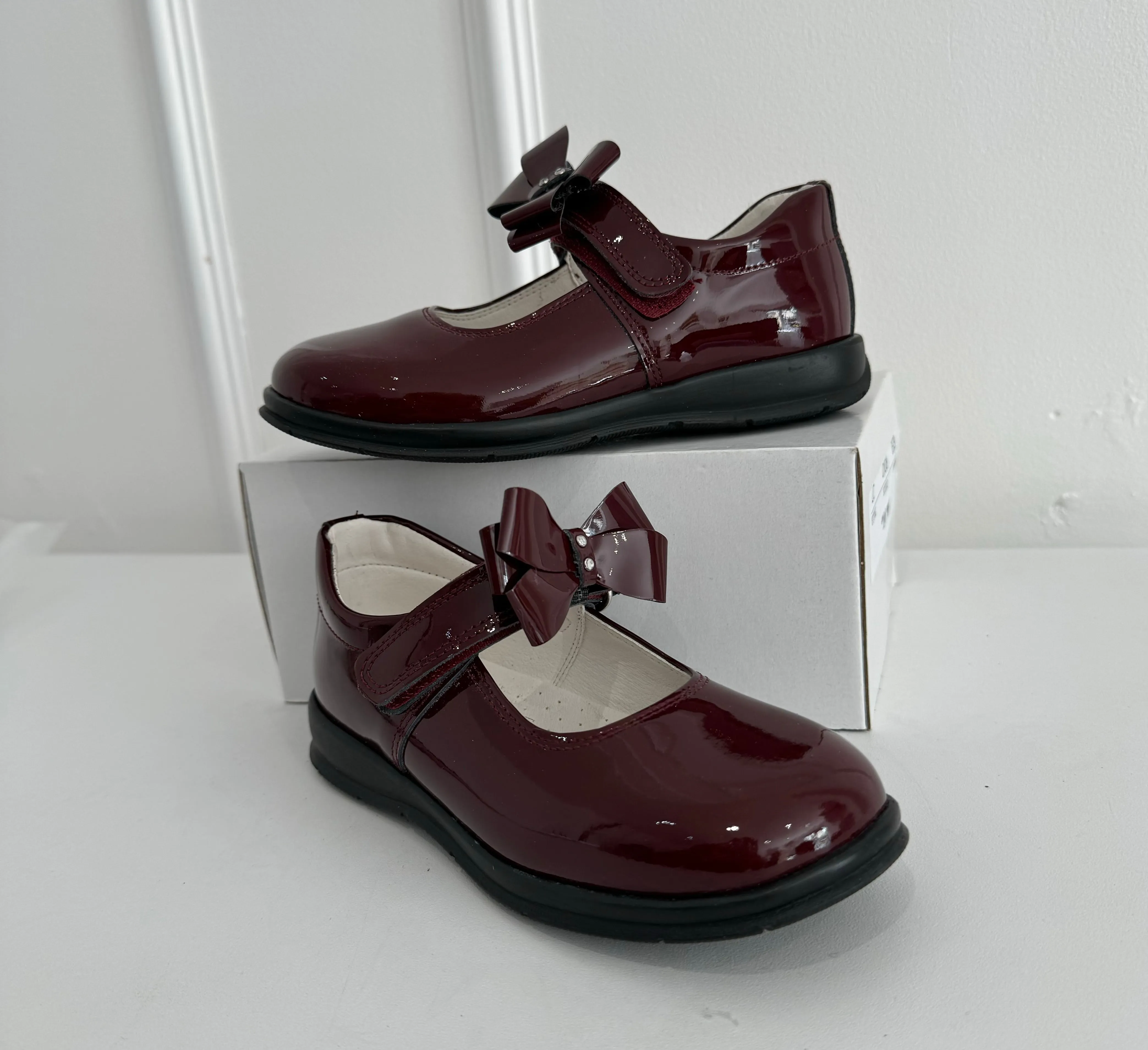 6273 Burgundy School Shoes - Double Diamond Bow (Flat Sole)