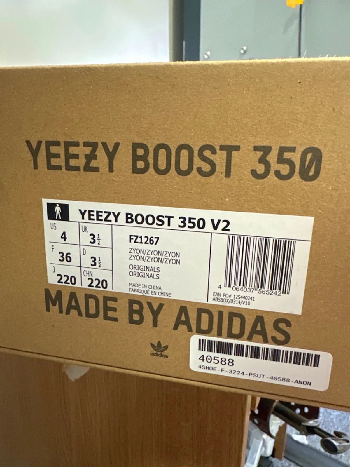Adidas FZ1267 Yeezy Boost 350 V2 Trainers UK 3.5 👟