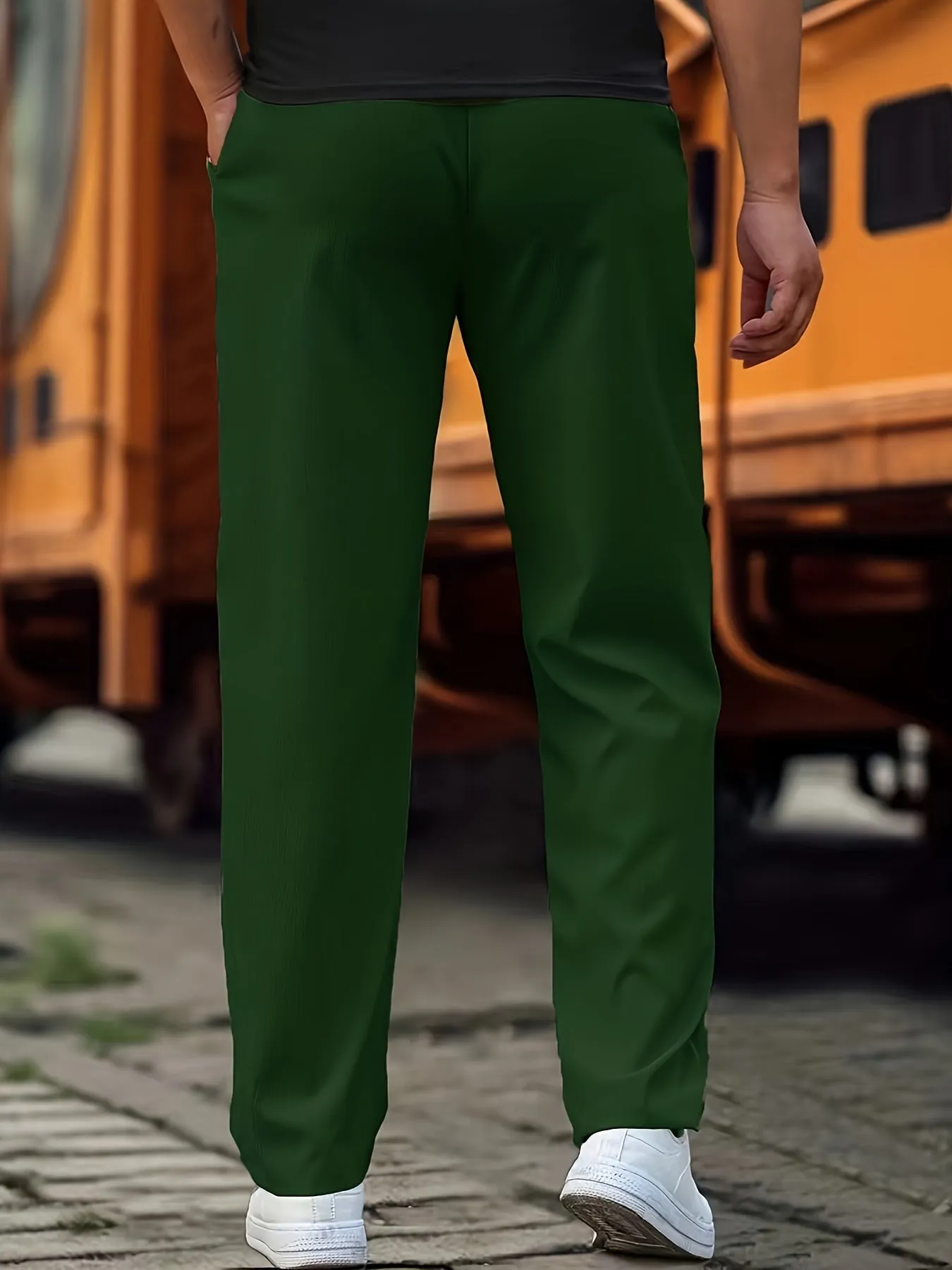 Chic and Comfortable Everyday Pants for Men