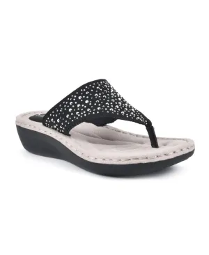 Cliffs By White Mountain Calling Women's Thong Sandal Black / Fabric 10M