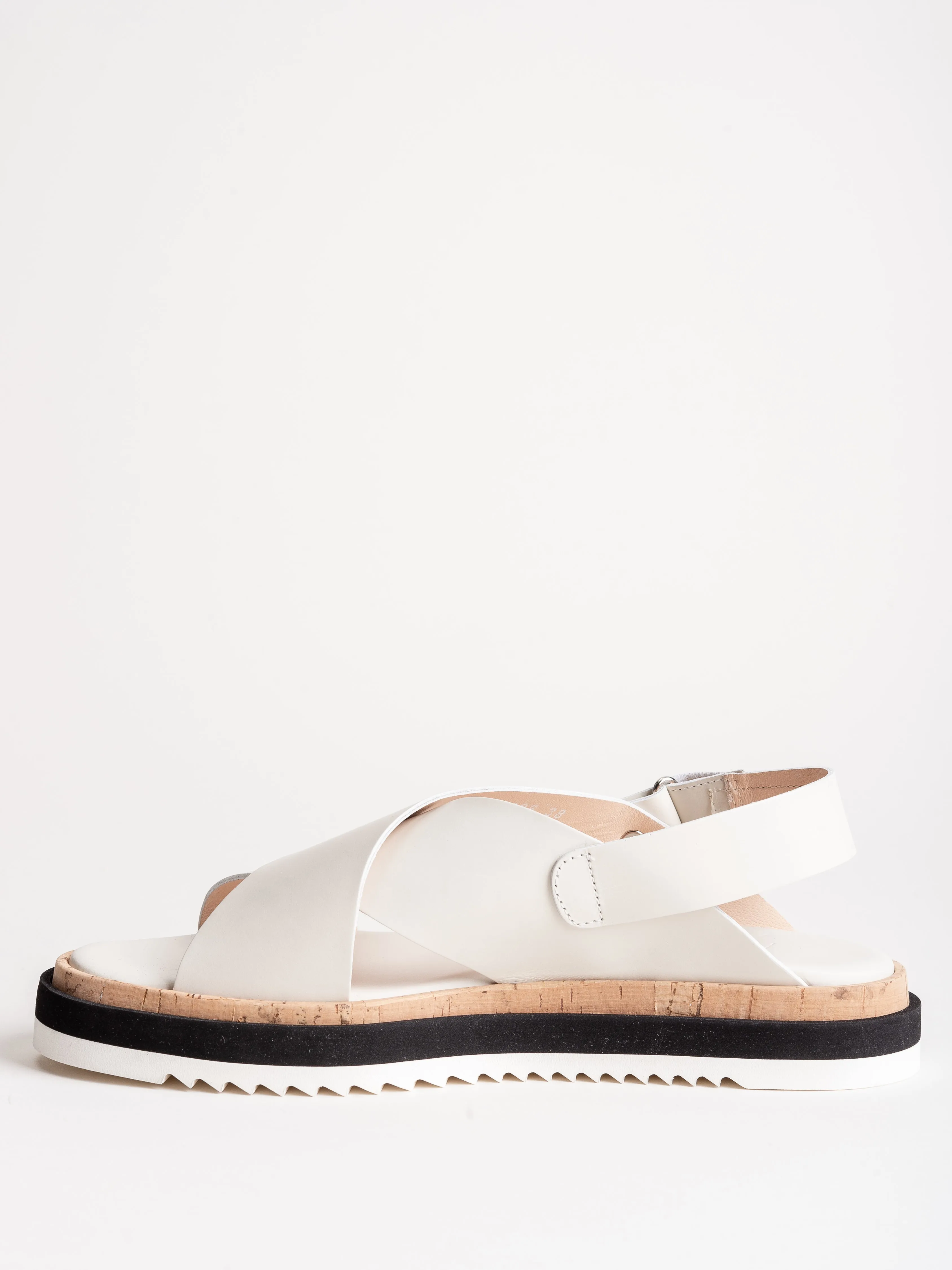 criss-cross sandal - off white