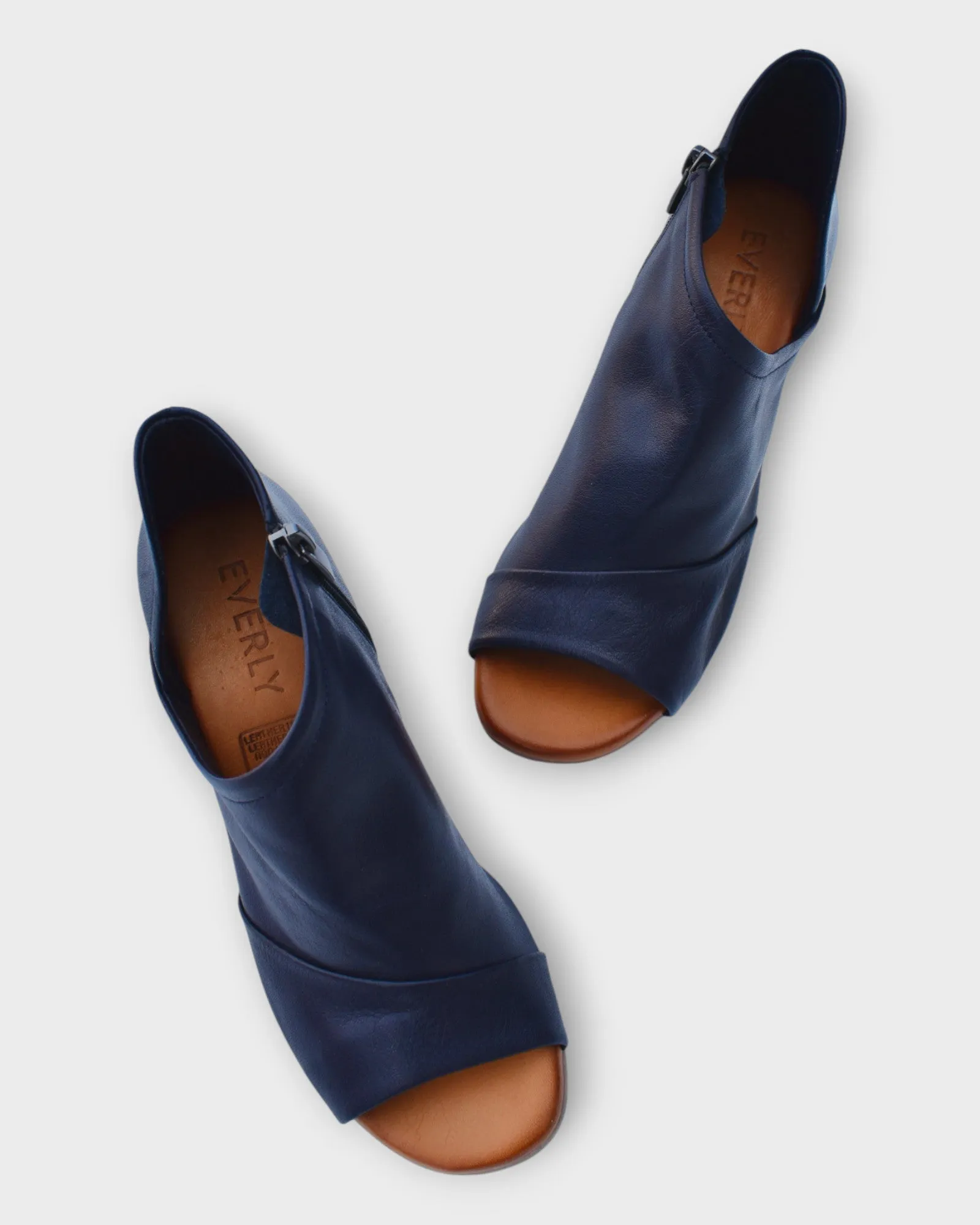 Everly Gia 01