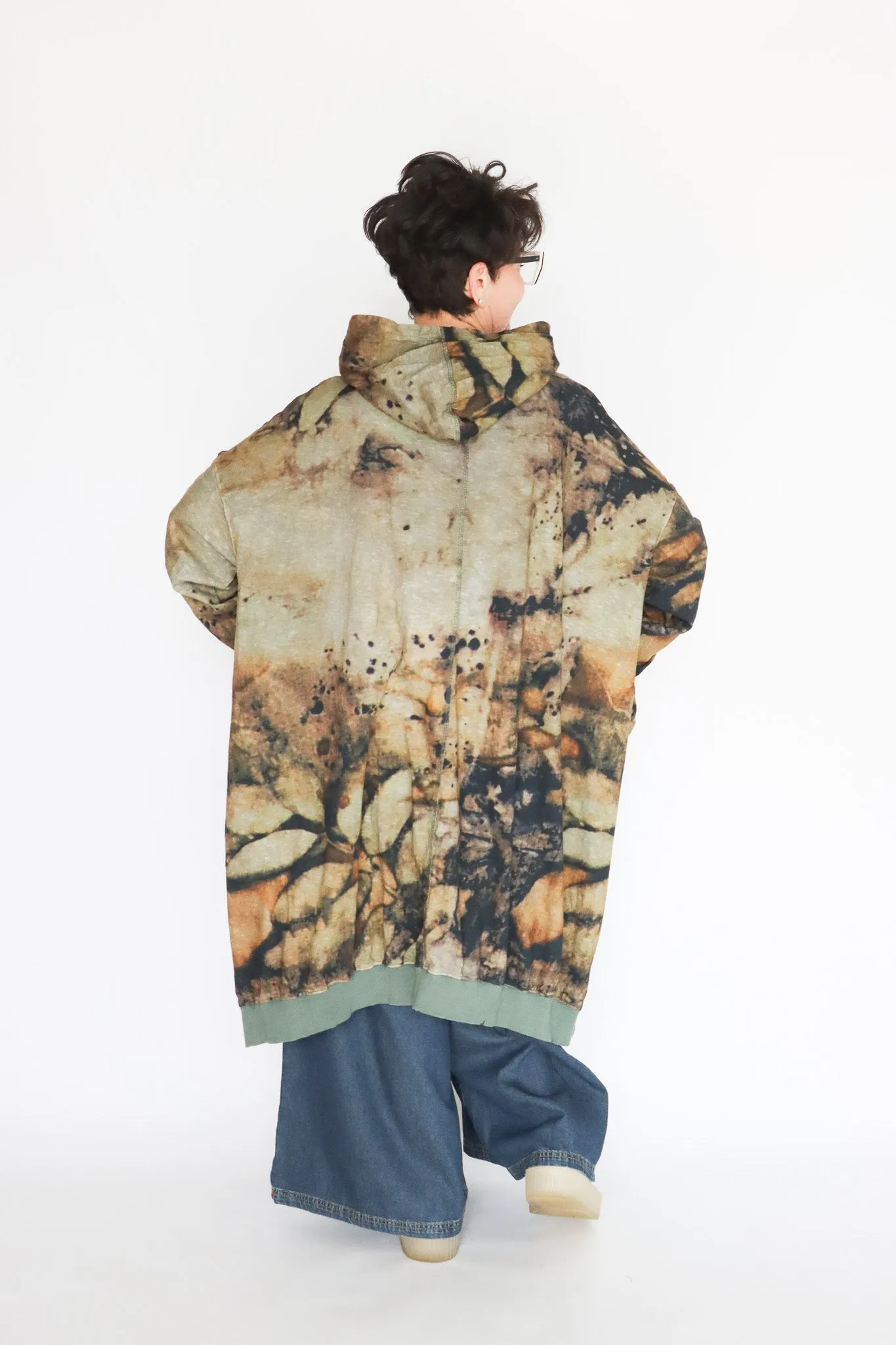 Krista Larson Olive Eco Long Bode Sweatshirt