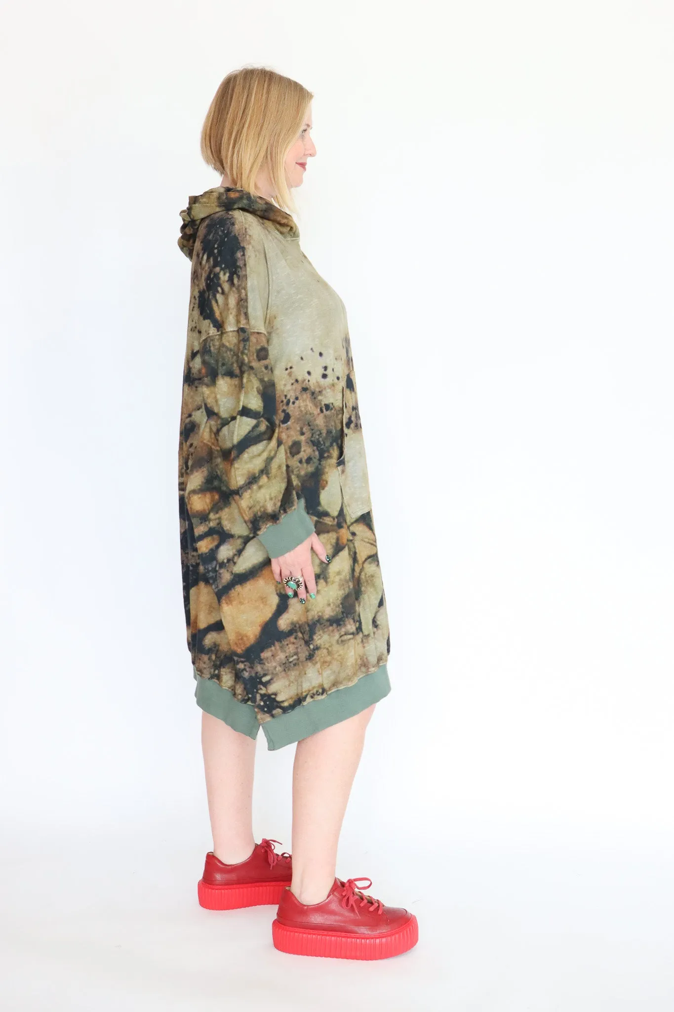 Krista Larson Olive Eco Long Bode Sweatshirt