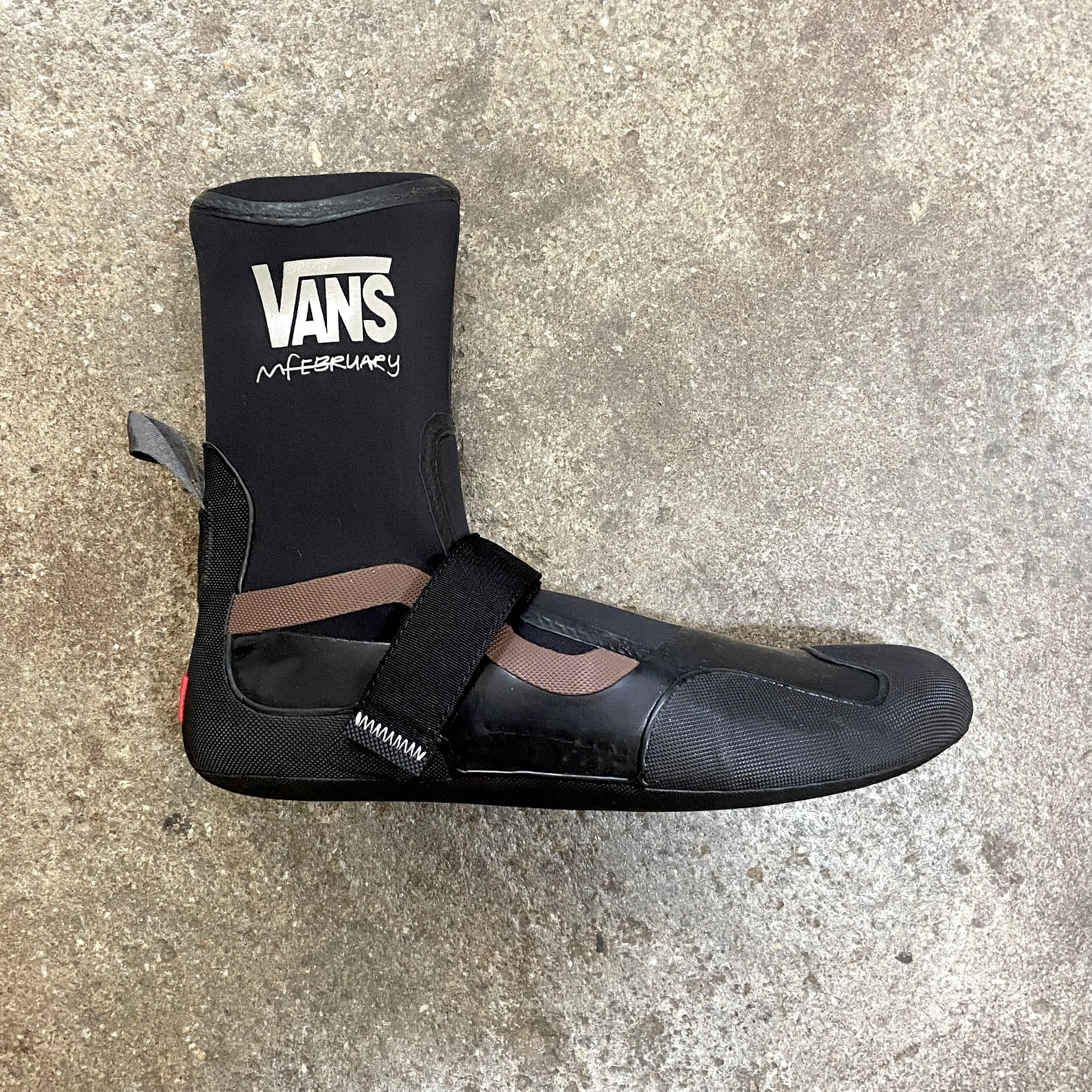 MIKEY FEBRUARY SURF BOOT 2 HI V 3MM