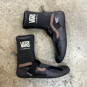 MIKEY FEBRUARY SURF BOOT 2 HI V 3MM