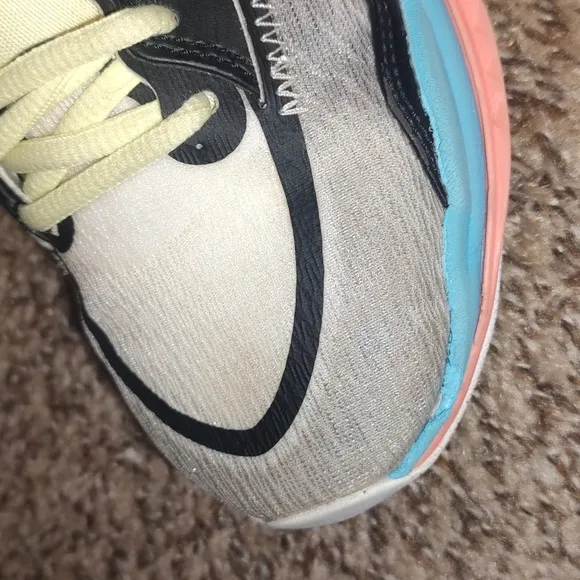 Nike Kyrie Infinity SE Basketball Shoes Size 4.5Y DJ1172-112 GS Yellow Blue