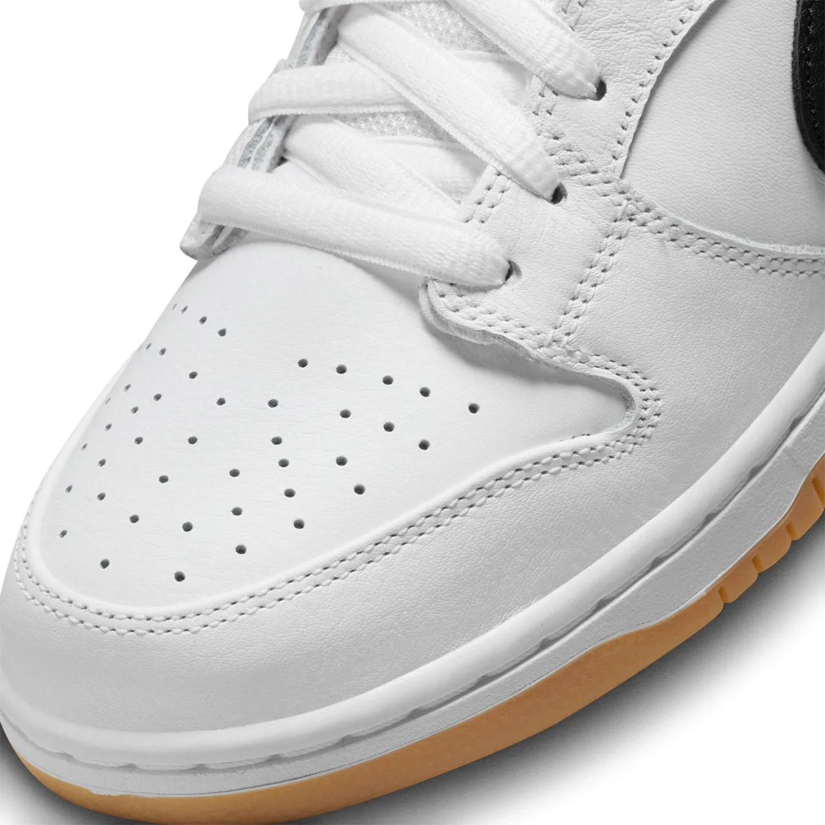 Nike SB - Dunk Low Pro Shoes White/Black-White-Gum Light Brown