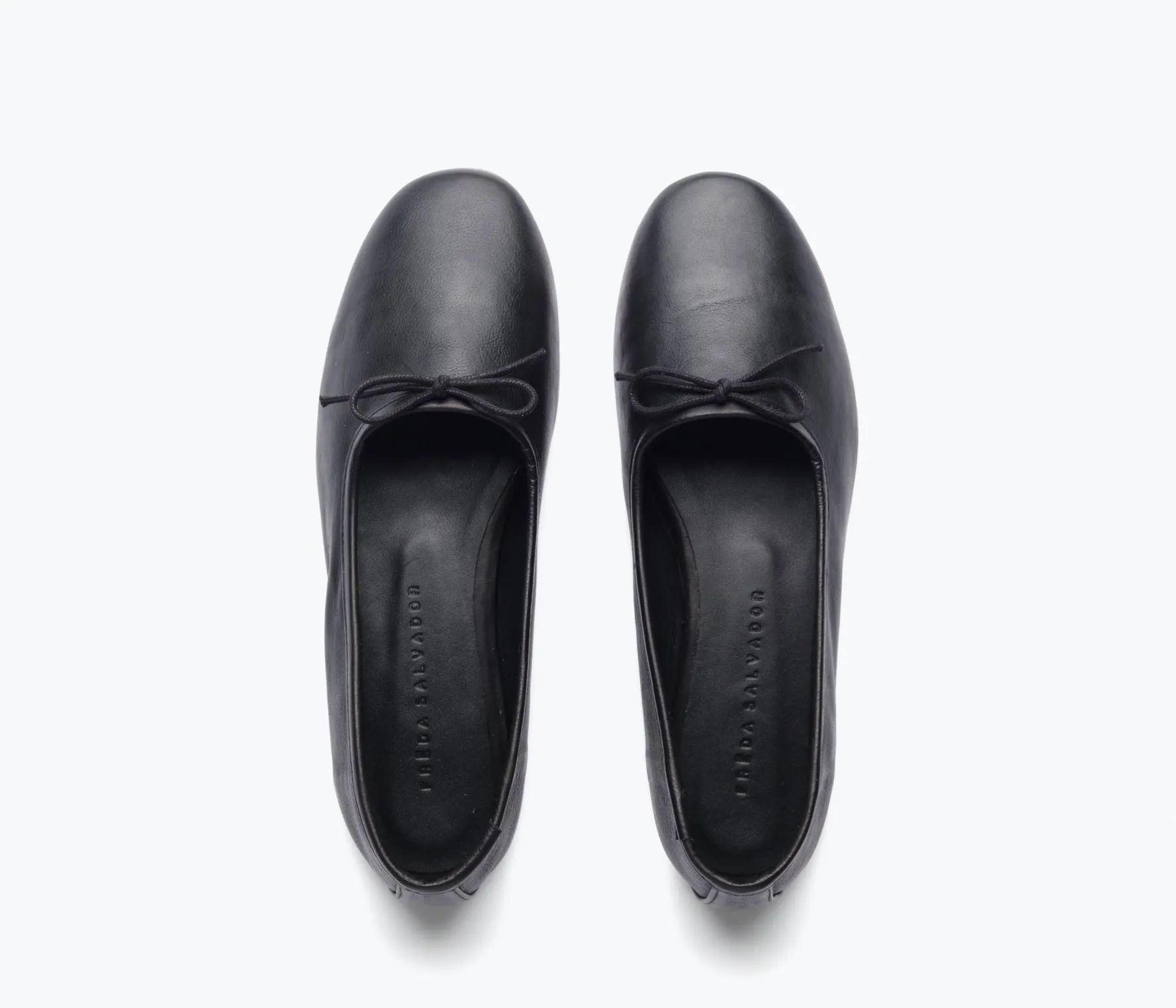 Roma Flat in Black