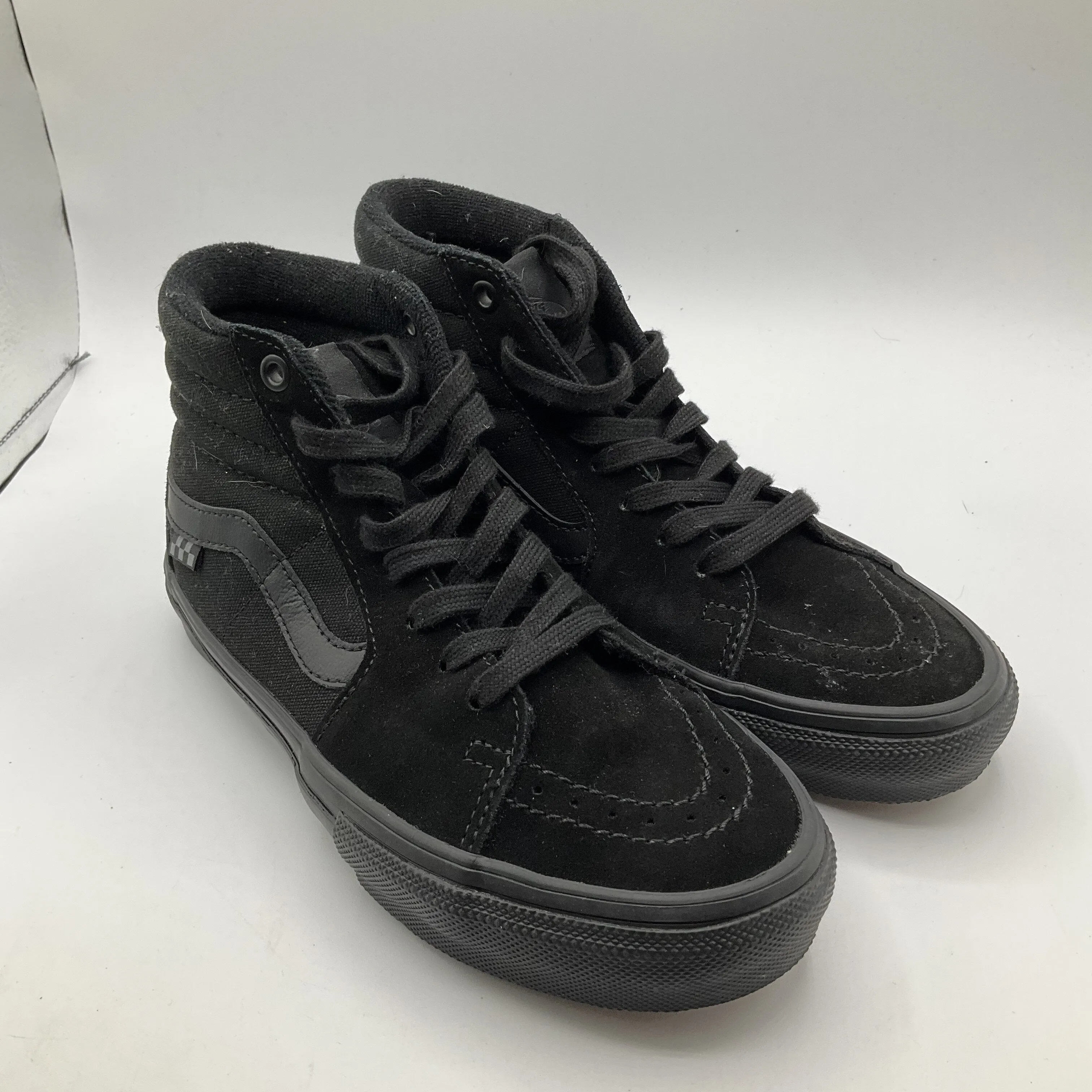 Shoes Sneakers By Vans  Size: 7