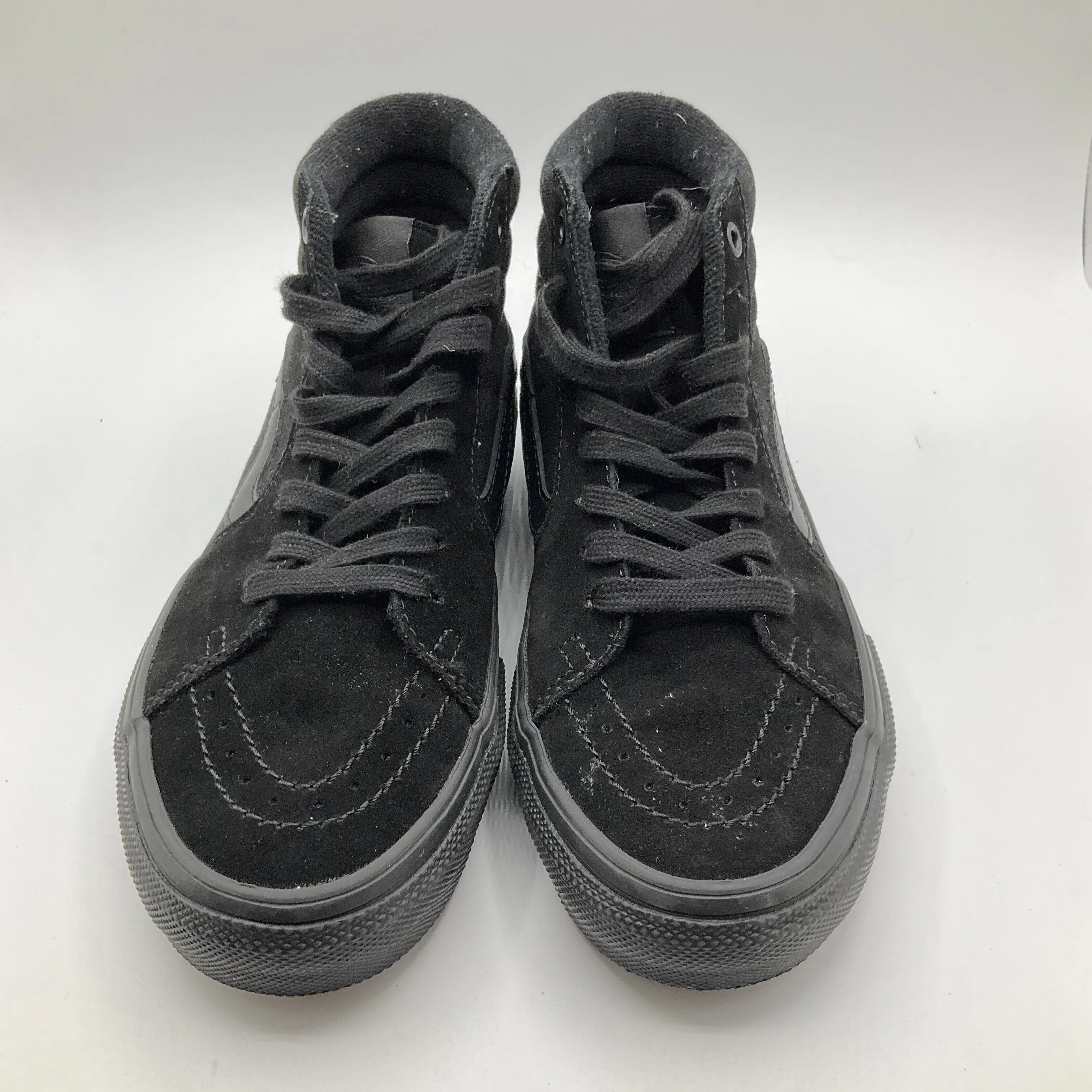 Shoes Sneakers By Vans  Size: 7
