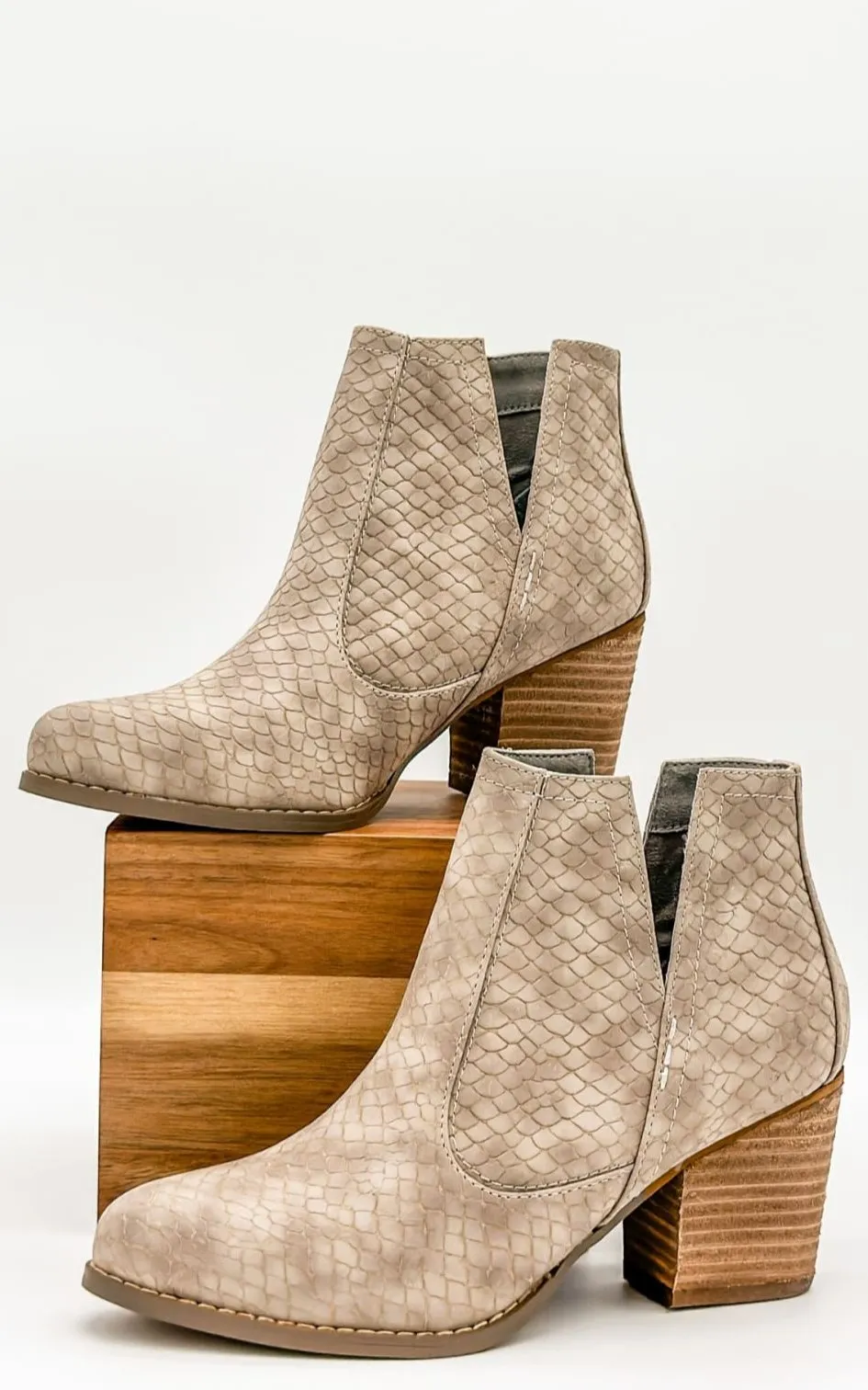 Tarim Bootie in Taupe