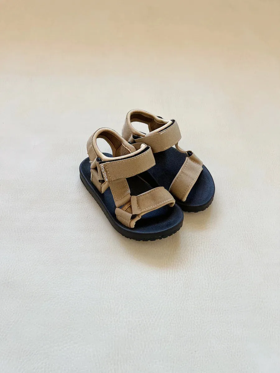 TINY TROVE OLYMPIA SANDALS LATTE