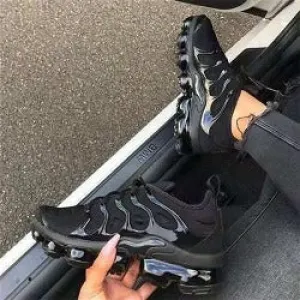 Women Lace-Up Sports Shoes
