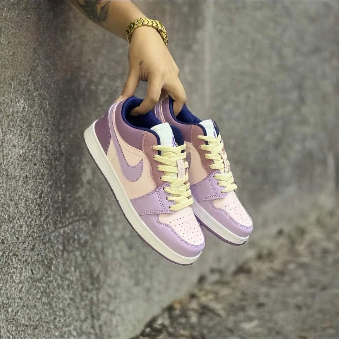 Women's Sneakers